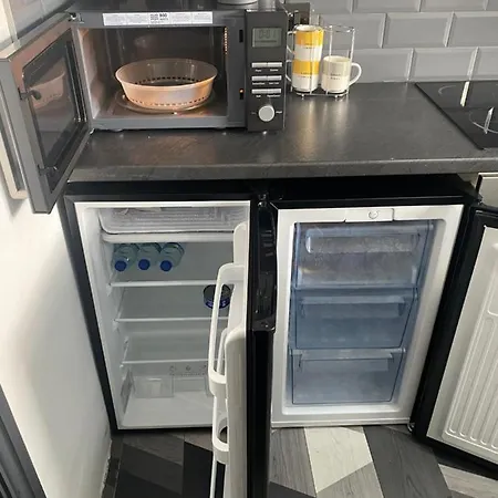 Swanky Apartament *